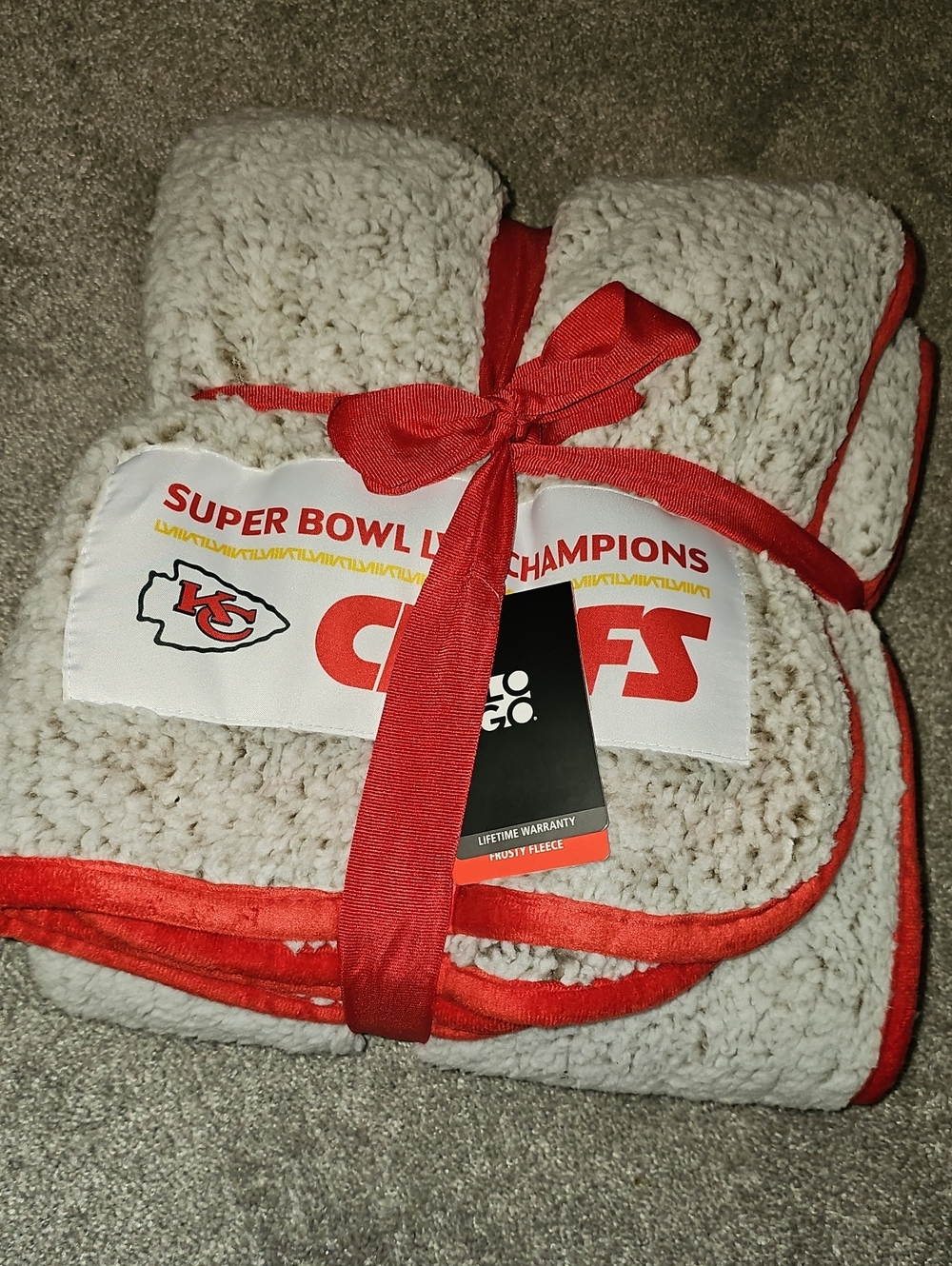 J2🔹️❤️ Sherpa Throw Blanket - NFL KC CHEIFS